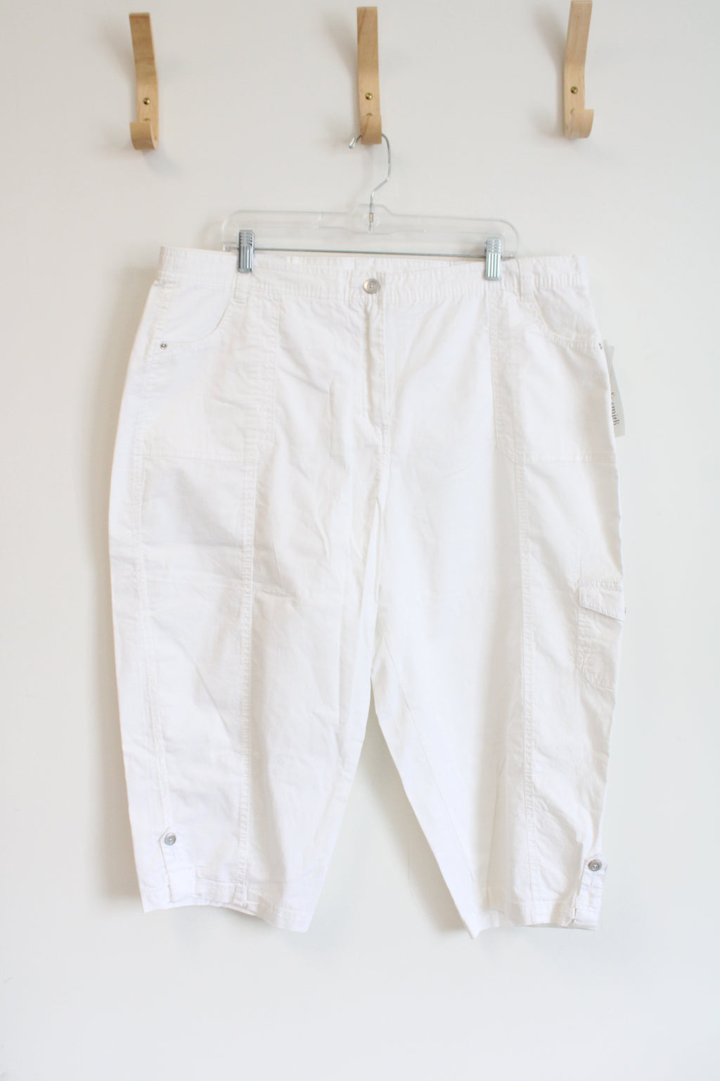 NEW Hasting & Smith White Capri Pants | 16W