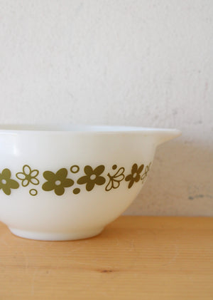 Pyrex 441 Spring Blossom Crazy Daisy Small Cinderella 1.5 Pint Mixing Bowl