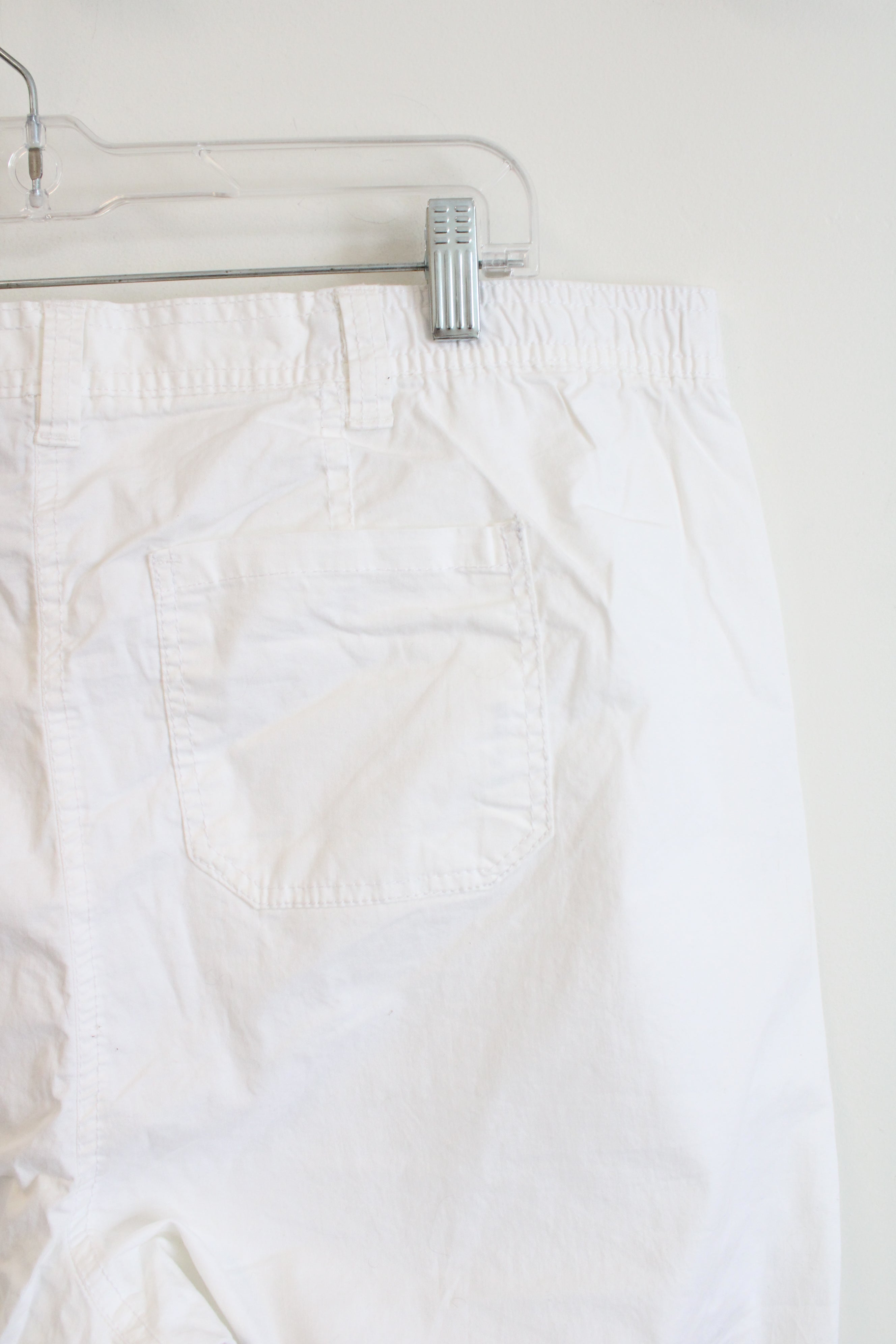 NEW Hasting & Smith White Capri Pants | 16W