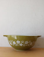 Pyrex 442 Green Spring Blossom Crazy Daisy 1.5 Quart Cinderella Mixing Bowl