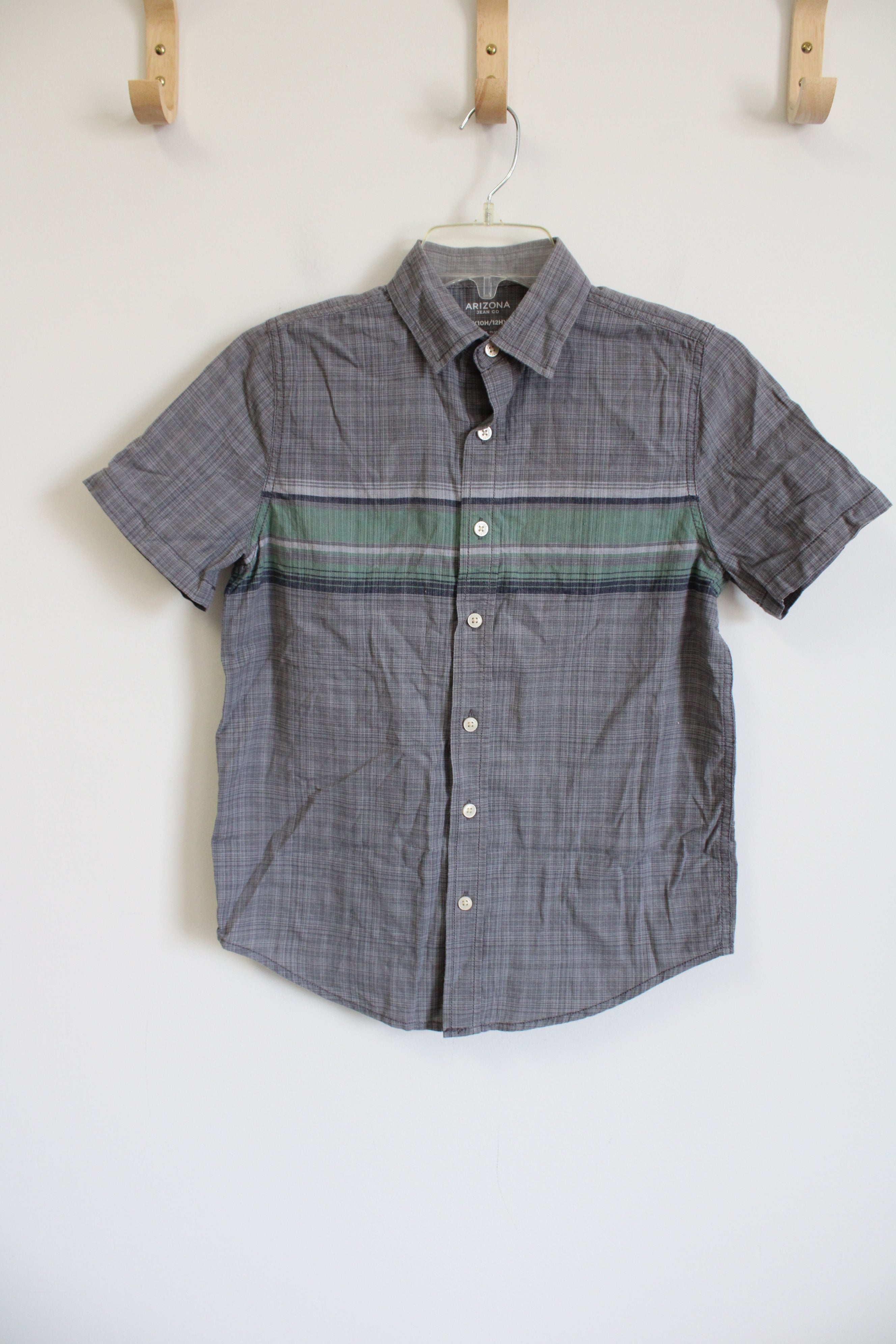 Arizona Button Up Gray Short-Sleeve Shirt | 10/12