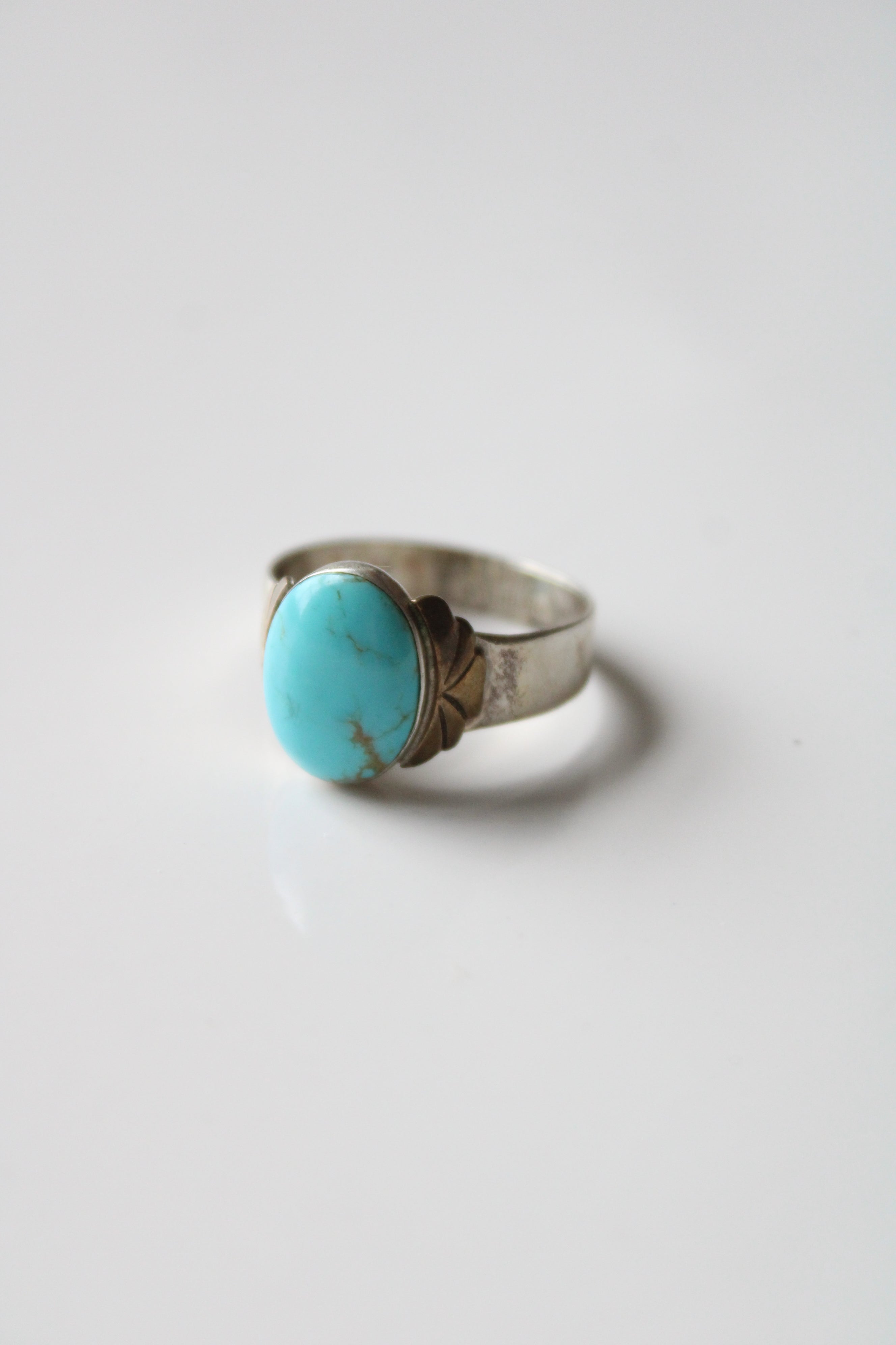 Turquoise Oval DTR Sterling Silver Ring | Size 11