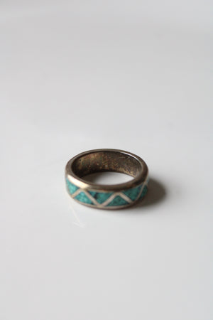 Turquoise Chip Inlay Sterling Silver Band | Size 7.5