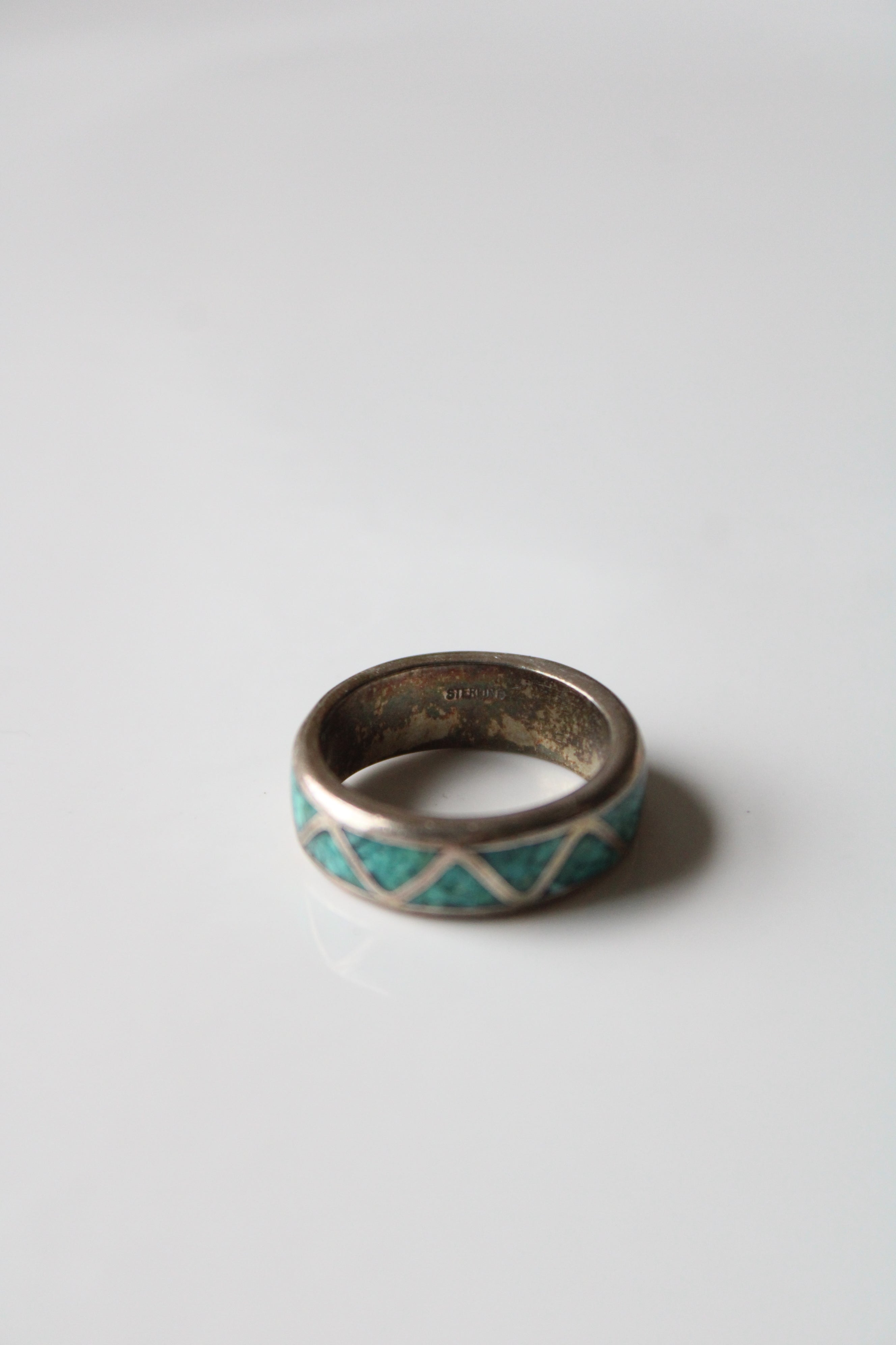 Turquoise Chip Inlay Sterling Silver Band | Size 7.5