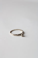 14KT White Gold Etched Ring | Size 7