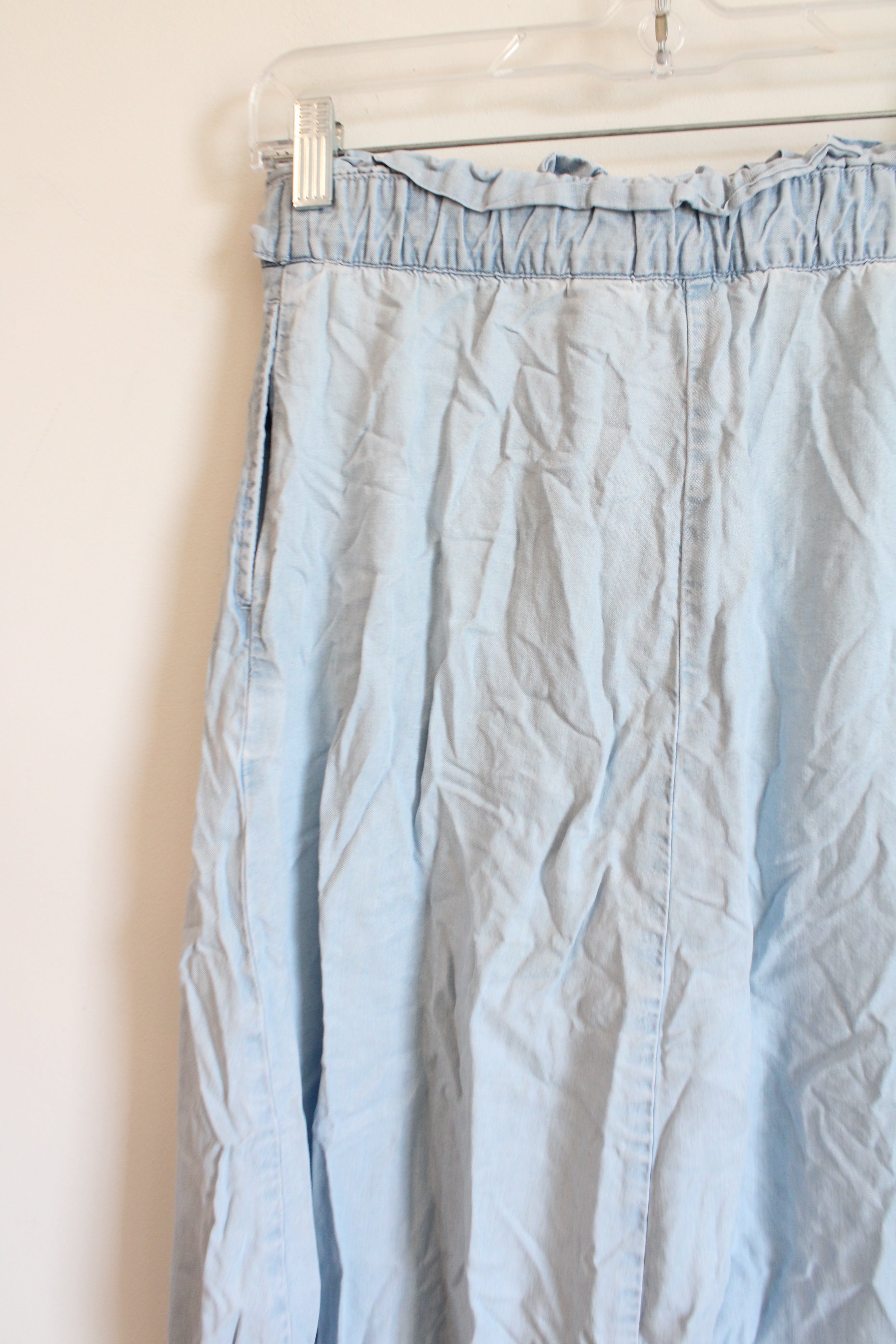 H&M & Denim Light Wash Chambray Button Down Skirt | 4