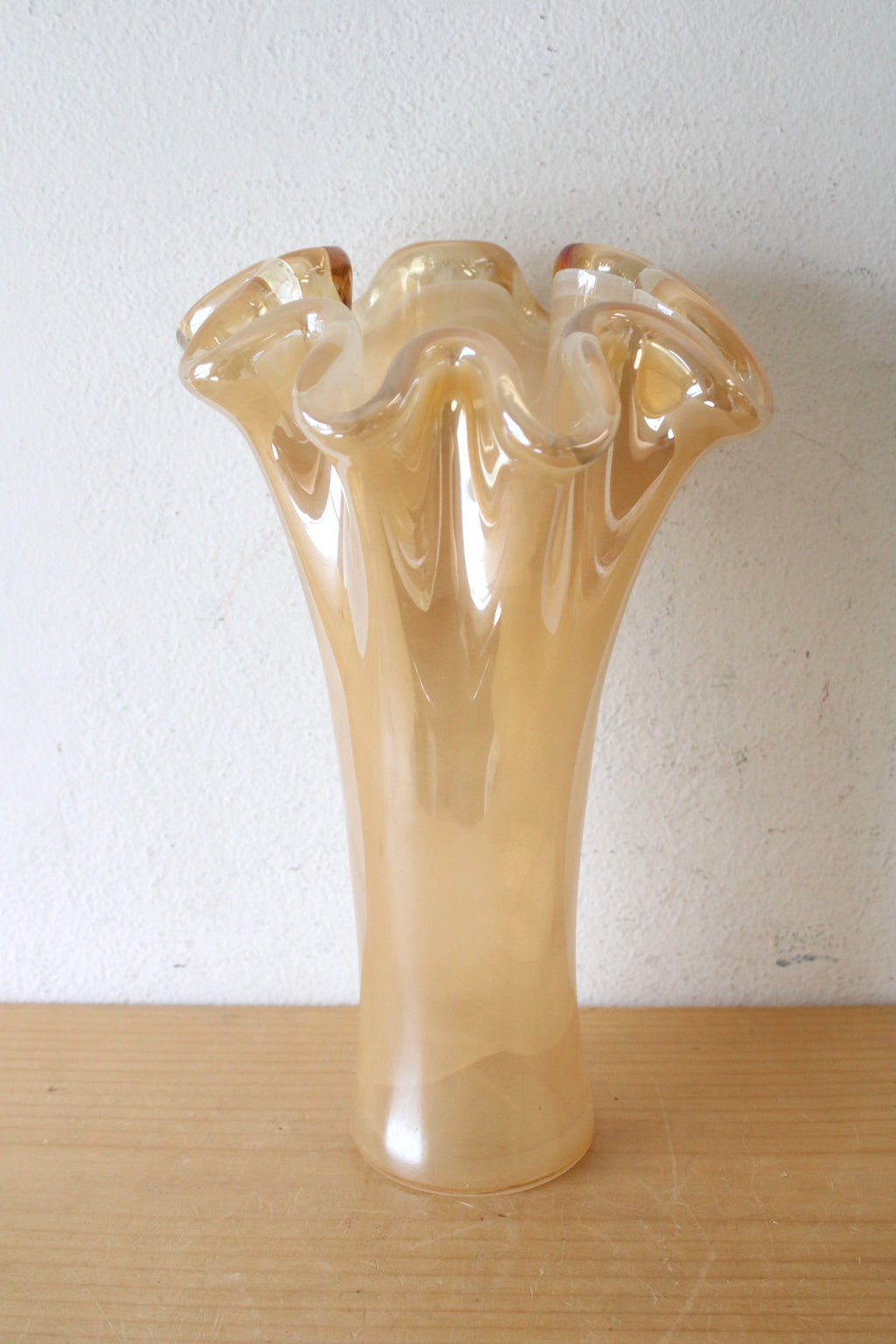 Murano Art Class Tan Ruffle Vase | 10"