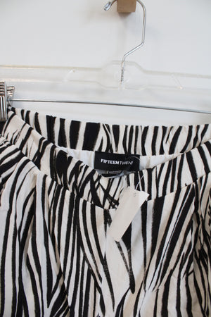 NEW Fifteen Twenty Black Cream Zebra Striped Shorts | XS