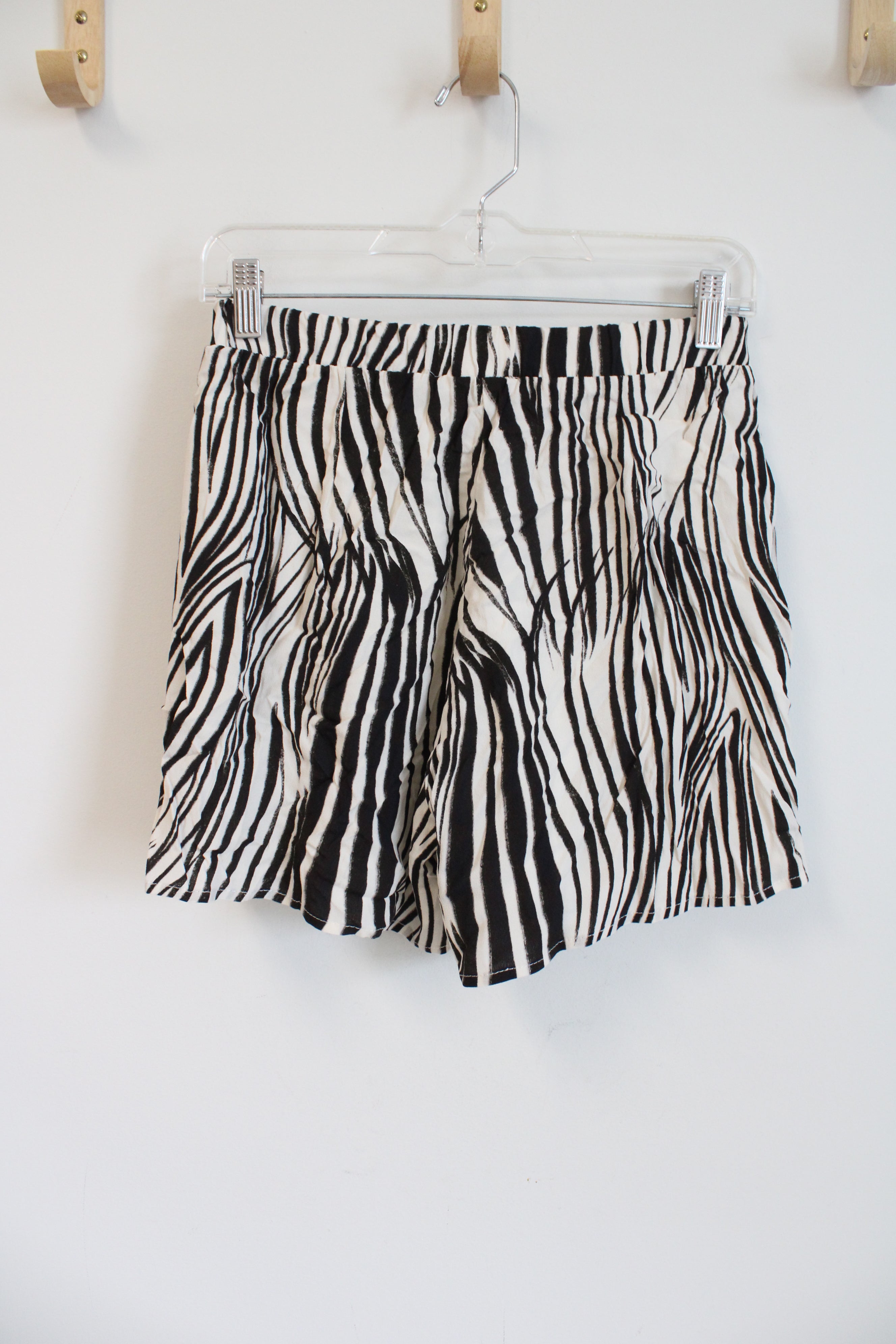 NEW Fifteen Twenty Black Cream Zebra Striped Shorts | XS