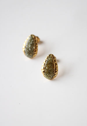 Vintage Gold Green Shimmer Leaf Design Stud Earrings