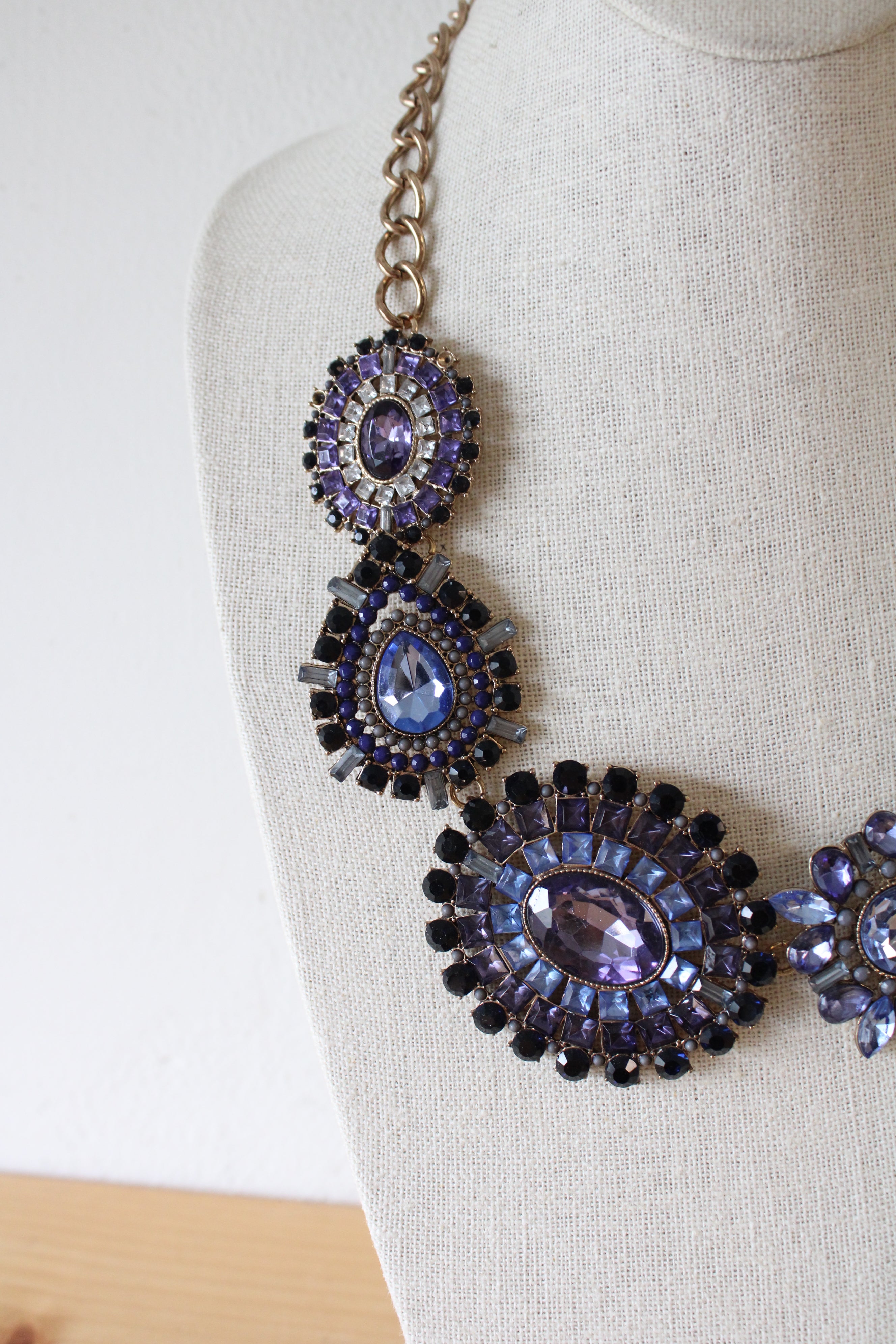 NEW Chico's Blue Stone Liv Bib Statement Necklace