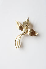 Whiting & Davis Co. Vintage Gold Brooch