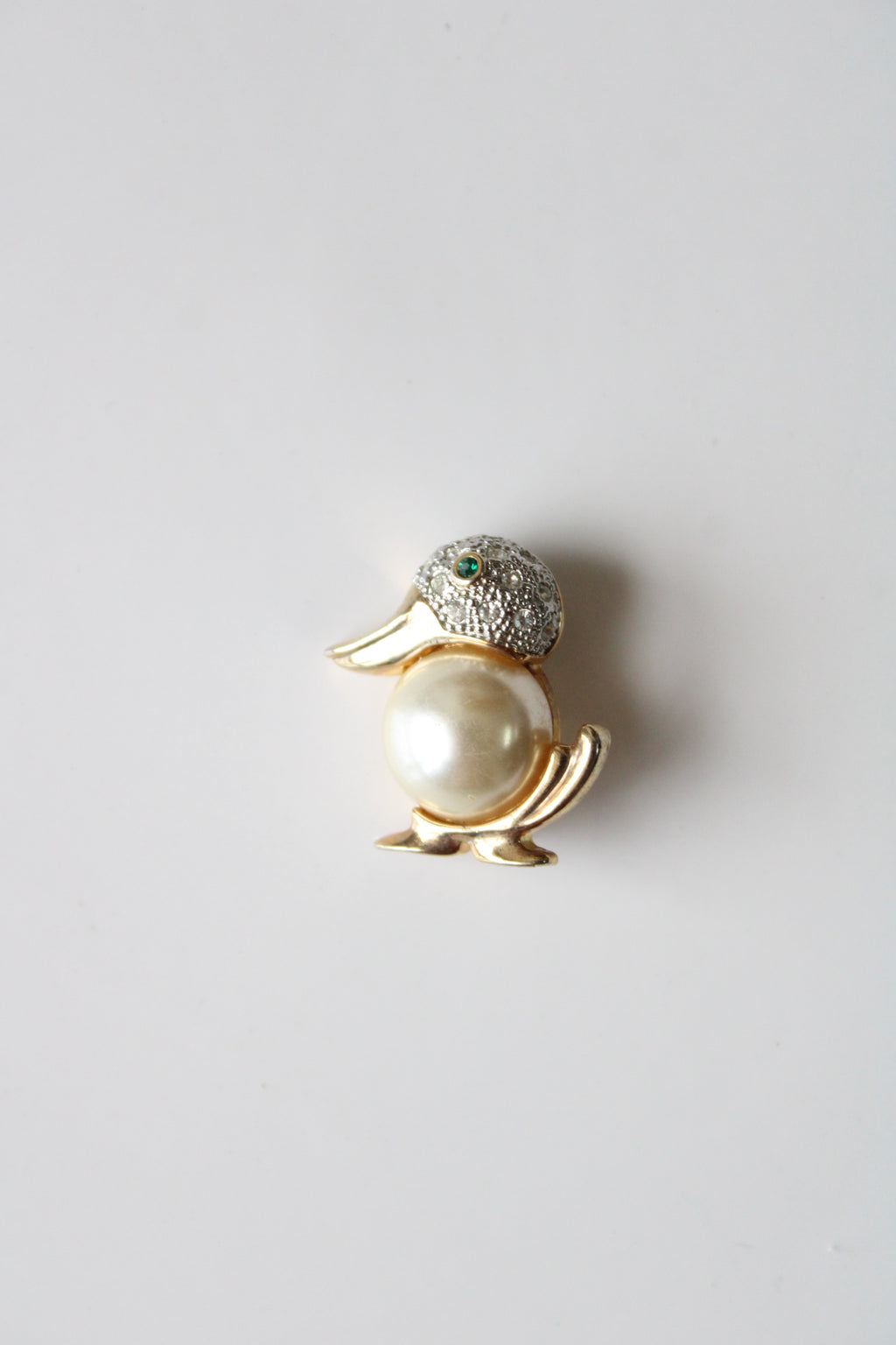 Vintage Gold Green Eyed Faux Pearl Duck Pin