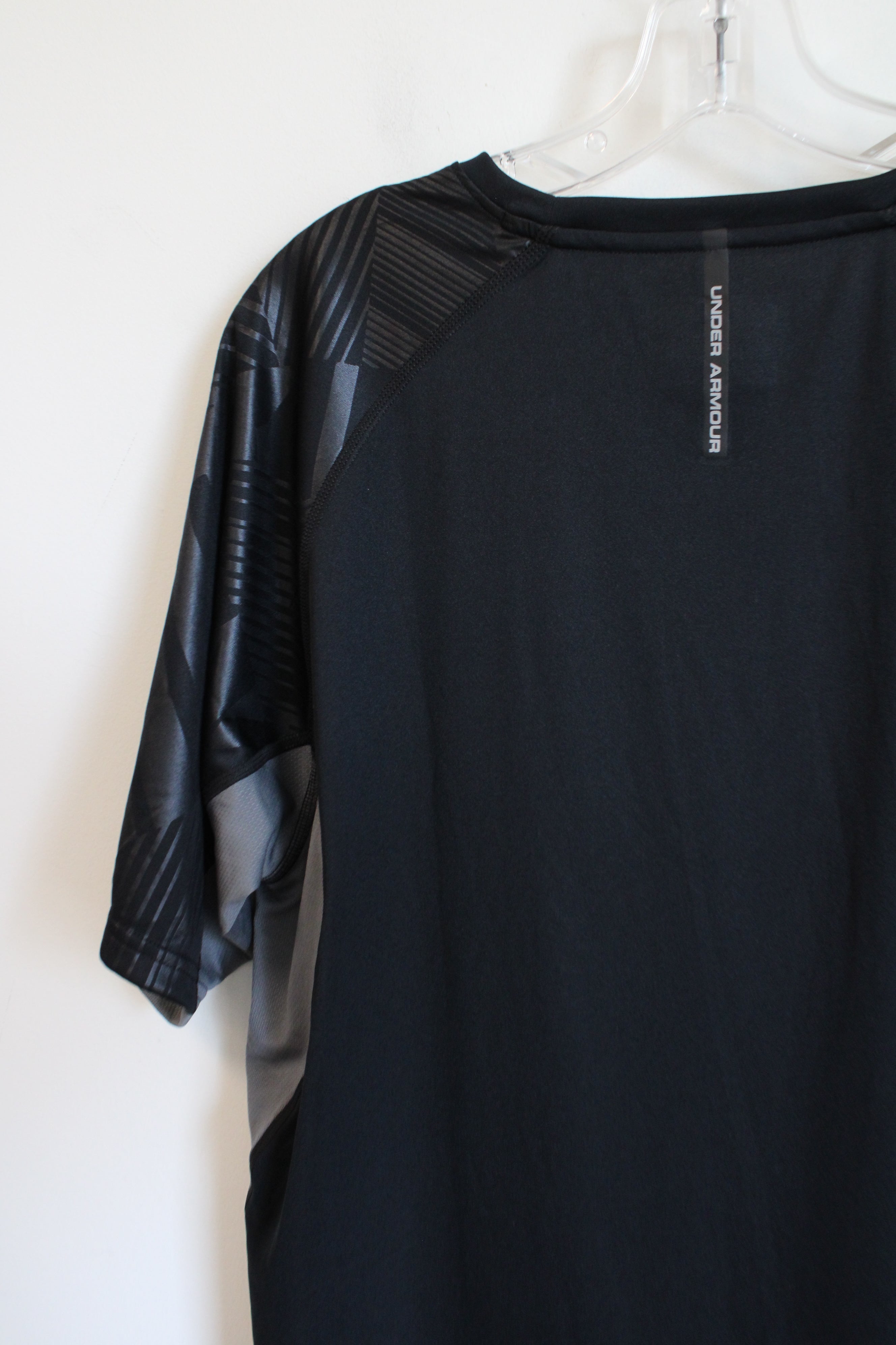 Under Armour HeatGear Regular Fit Black Shirt | L