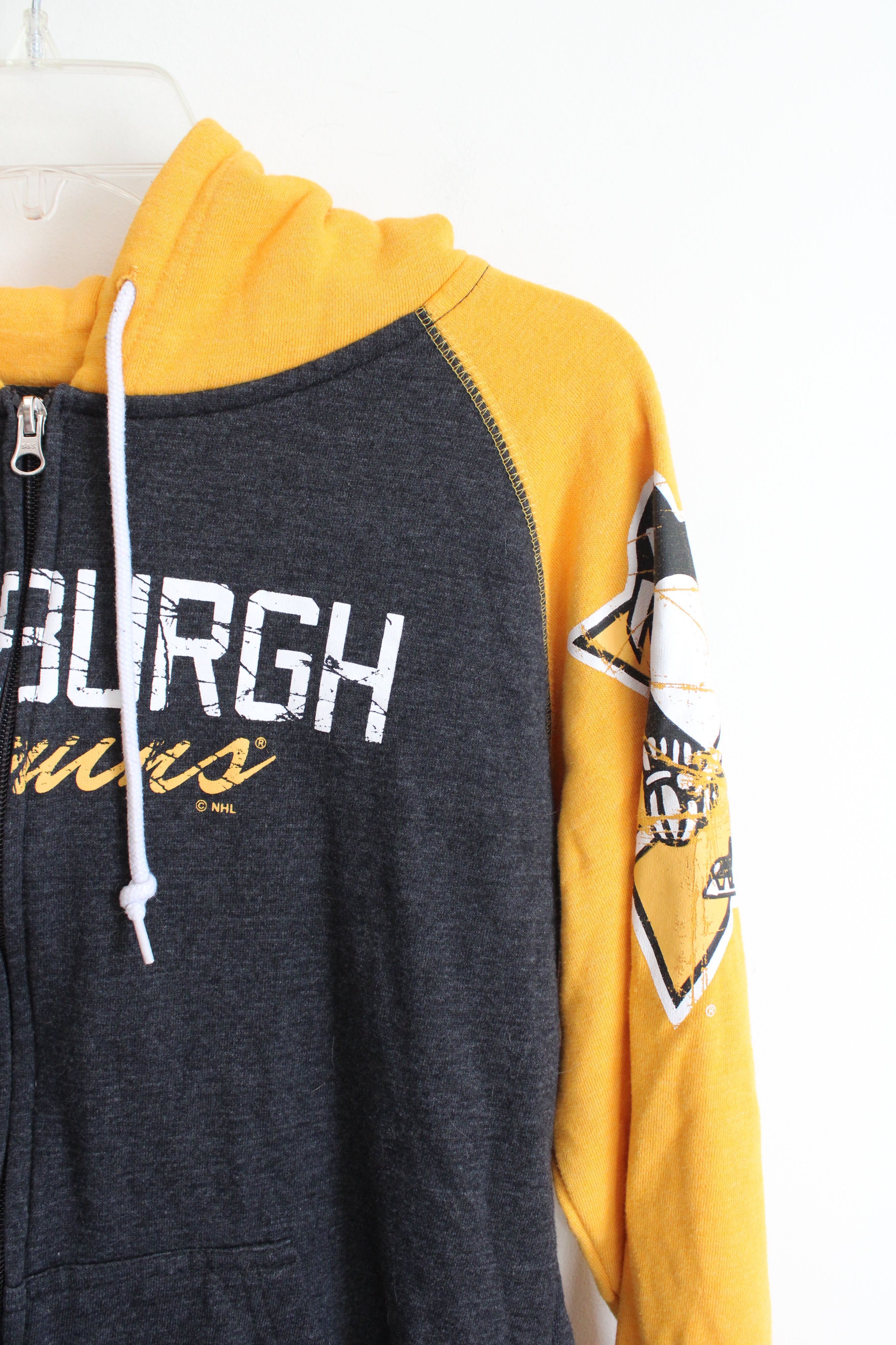 NHL Pittsburgh Penguins Yellow & Gray Zip-Up Hoodie | Youth L (12/14)