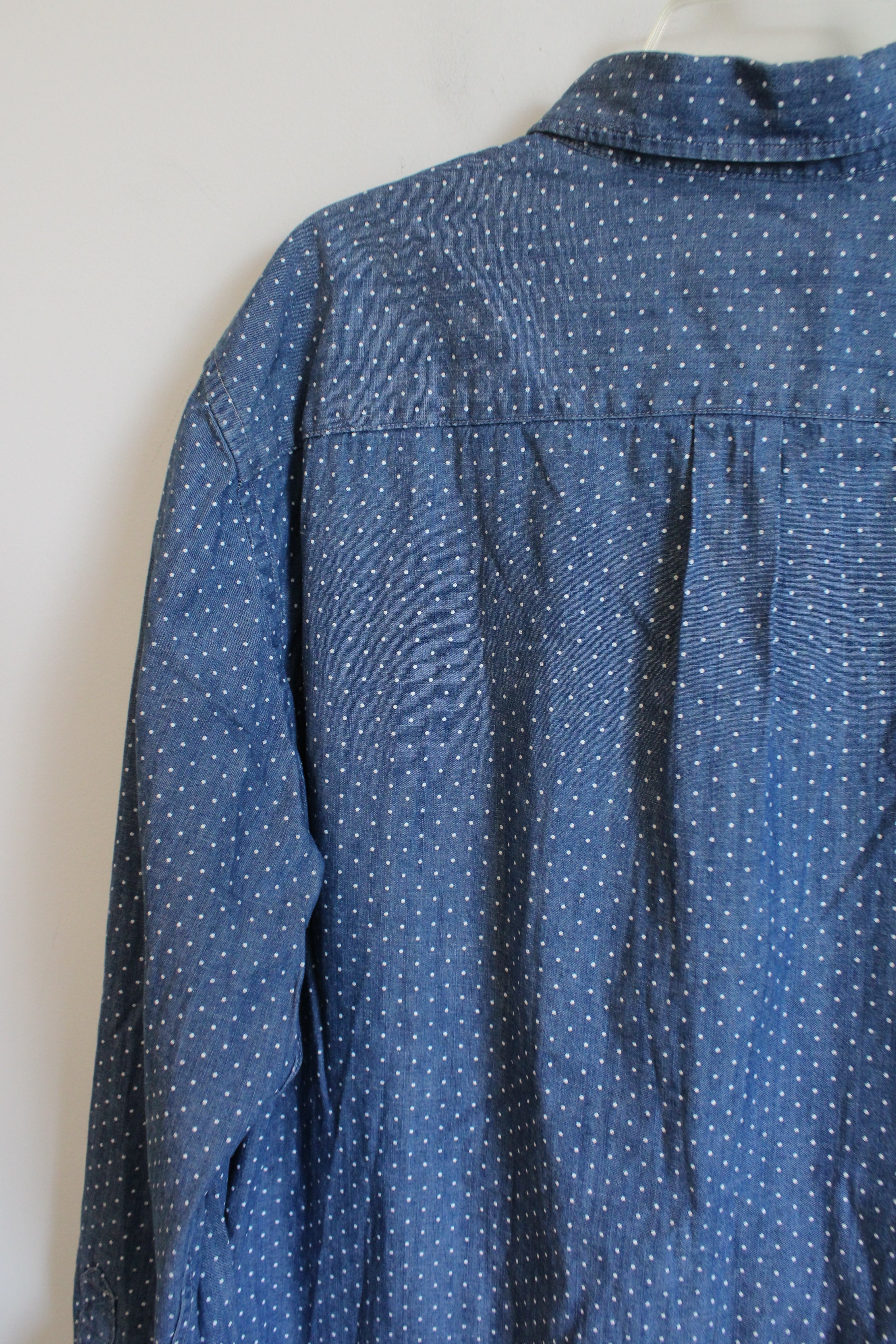 American Eagle Classic Fit Blue Chambray Polka Dot Button Down Shirt | XL