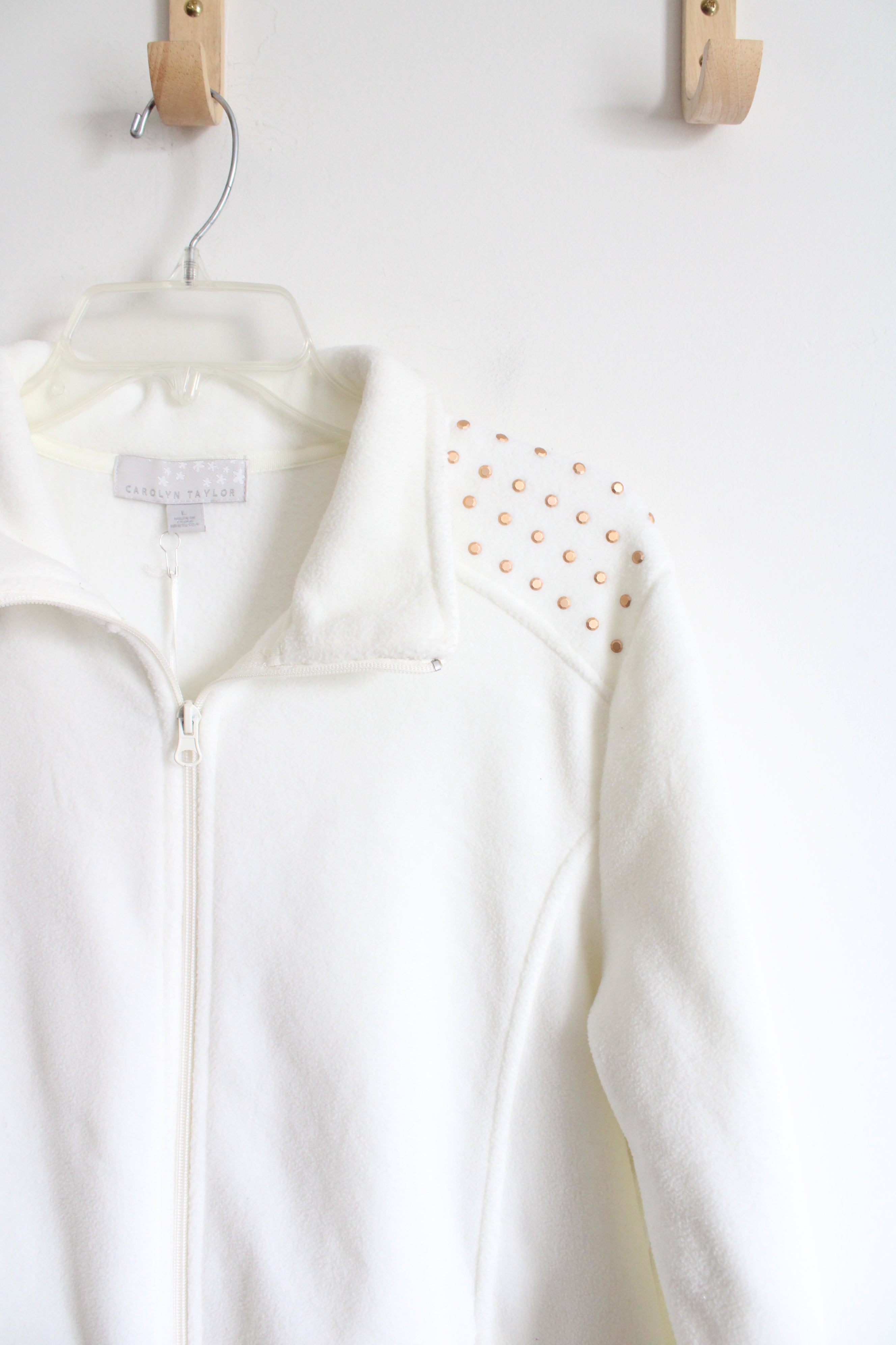 Carolyn Taylor White Fleece Studded Shoulder Full Zip Jacket | L