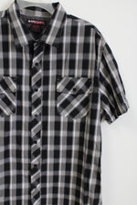 Hawk Gray Black Plaid Short Sleeved Button Down Shirt | XL