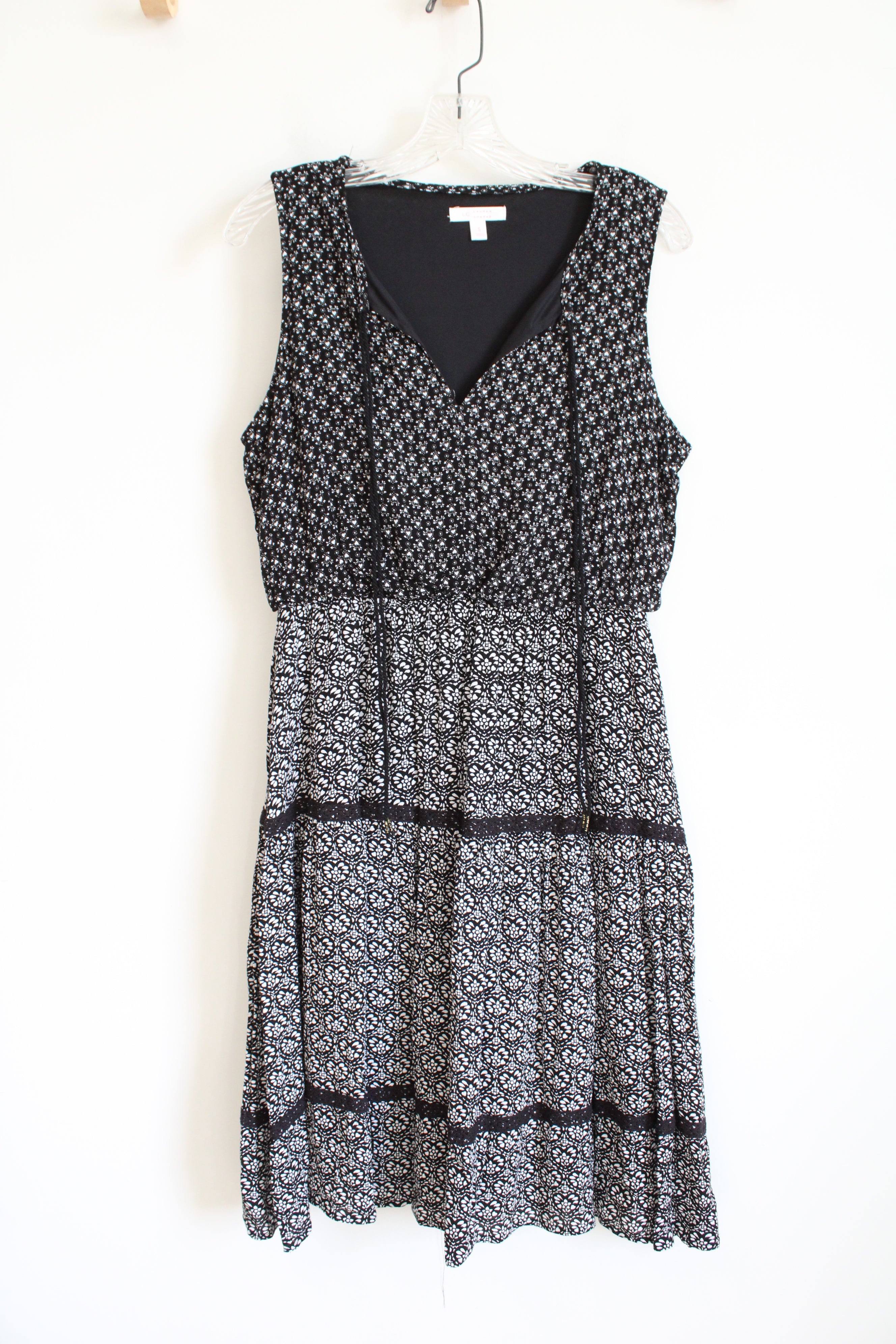 Lauren Conrad Black & White Patterned Tiered Dress | S