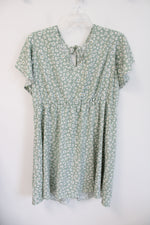 Shein Curve Sage Green & White Floral Tied Back Dress | 4XL