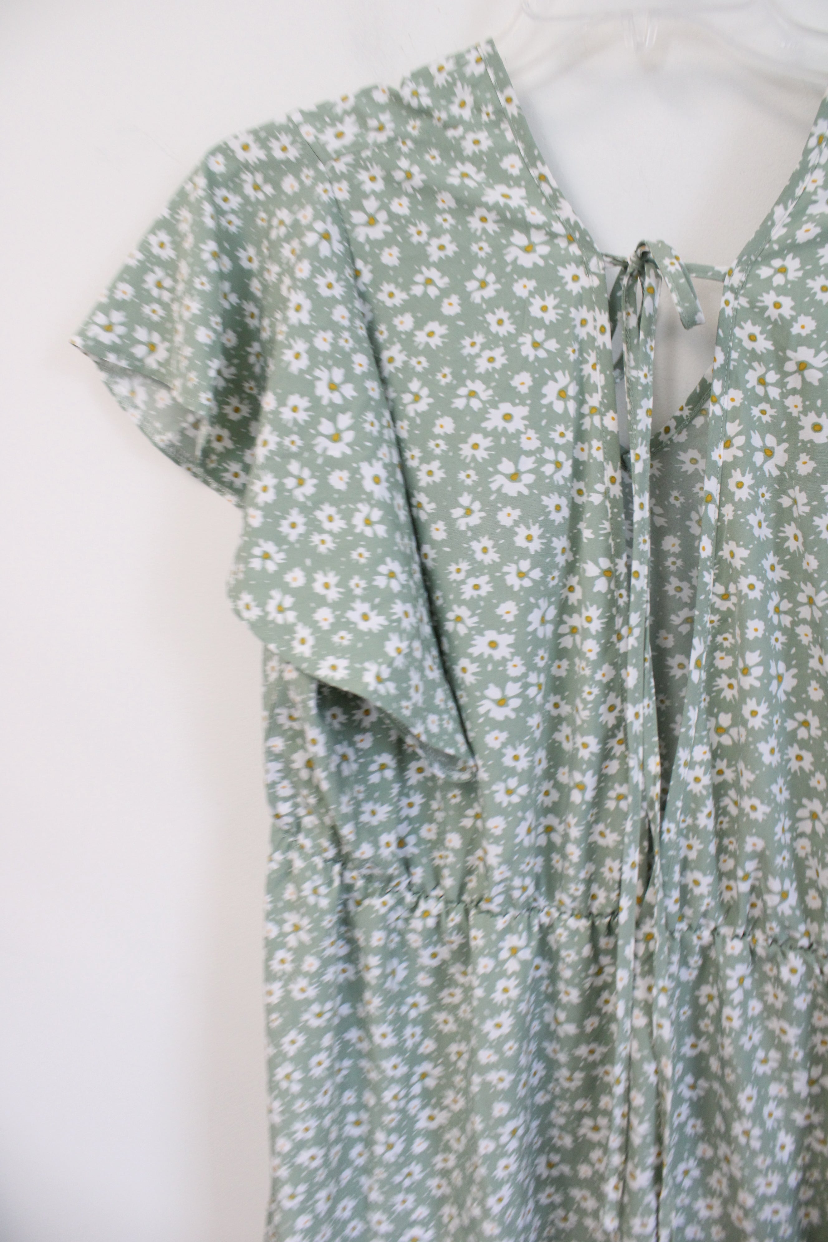 Shein Curve Sage Green & White Floral Tied Back Dress | 4XL