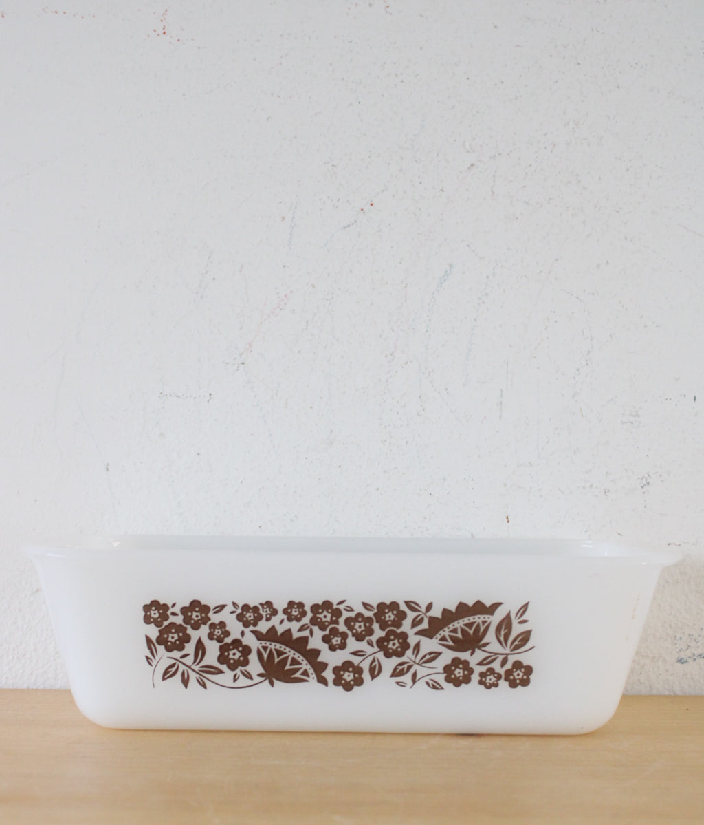 Glasbake J522 Brown Floral 1 1/2 Qt. Bread Dish