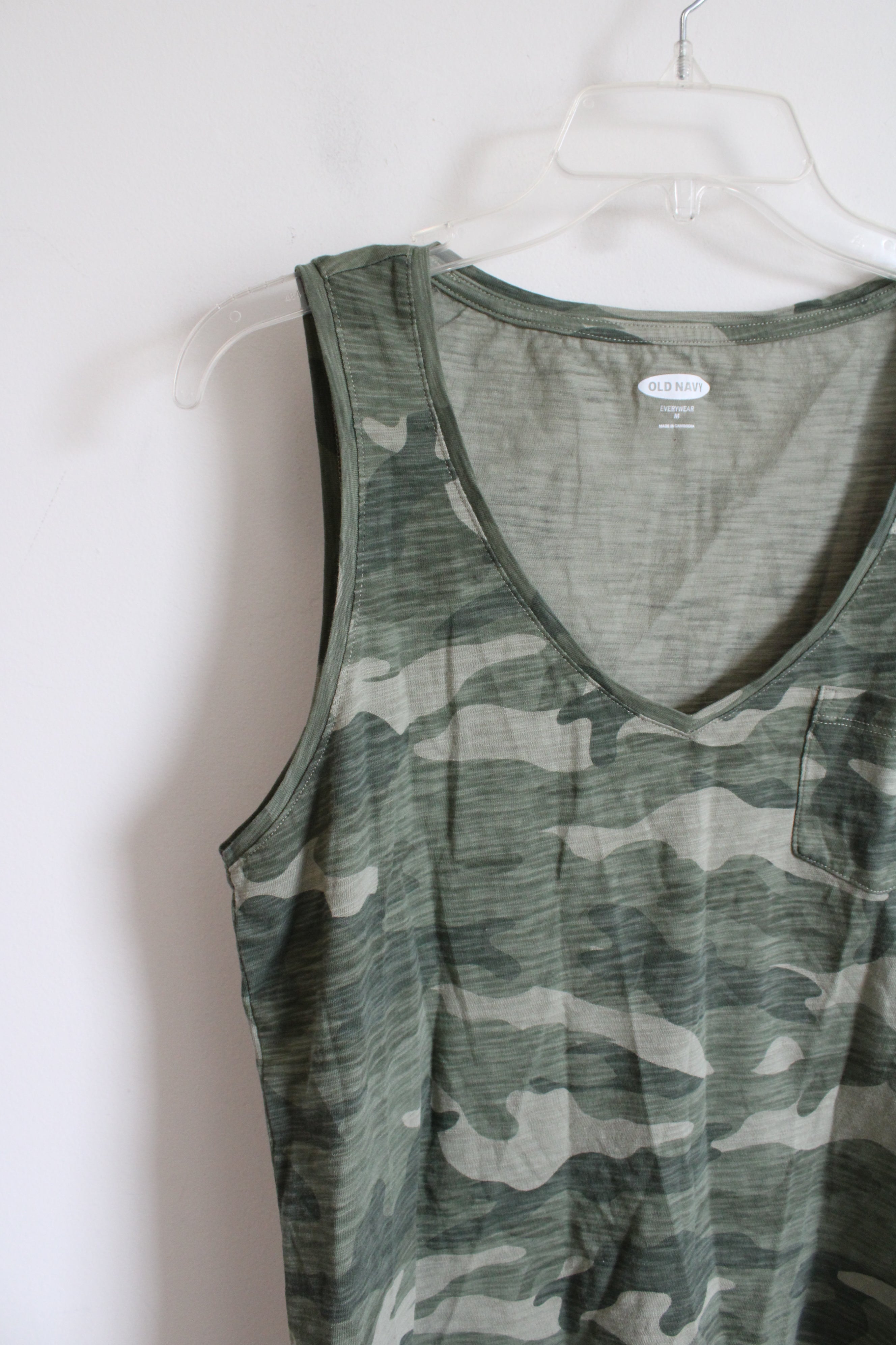 NEW Old Navy Green Camo Tank Top | M