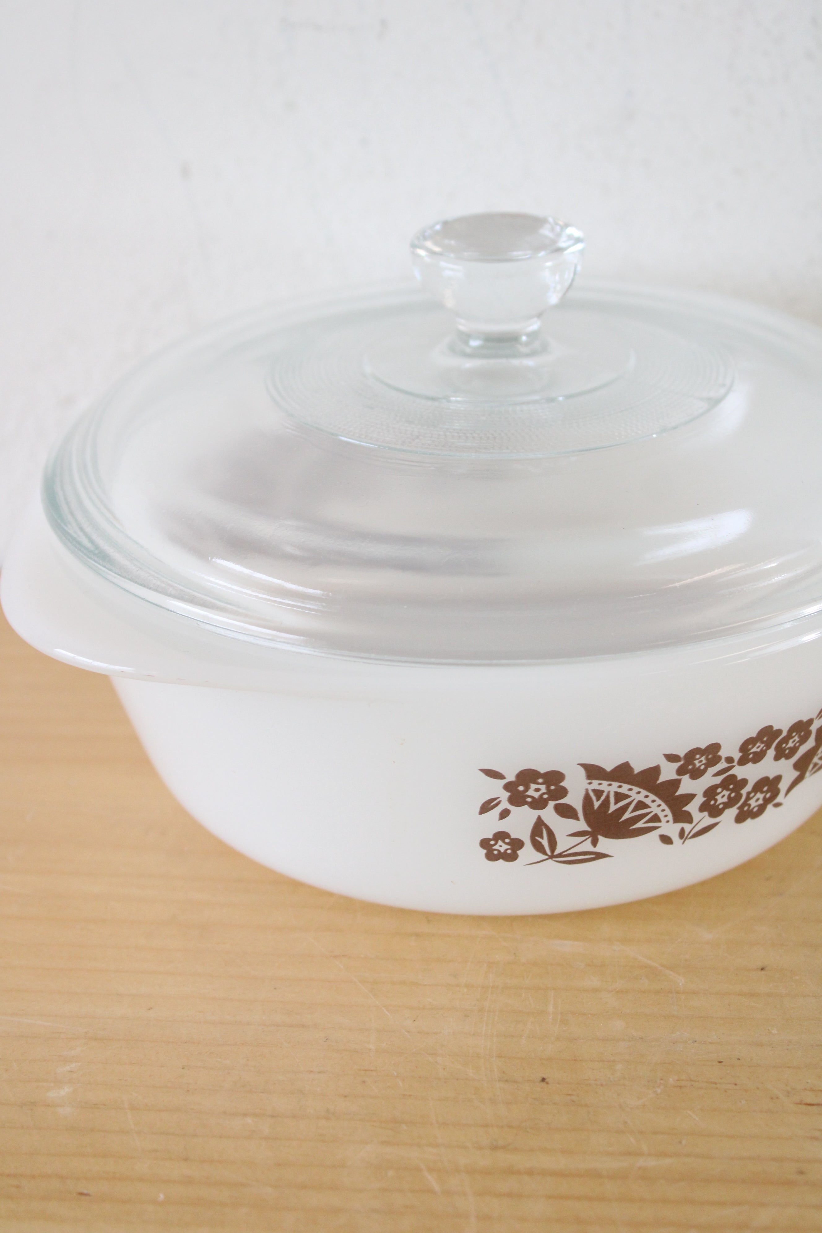 Glasbake JS10 Brown Floral 1 Qt. Round Covered Dish