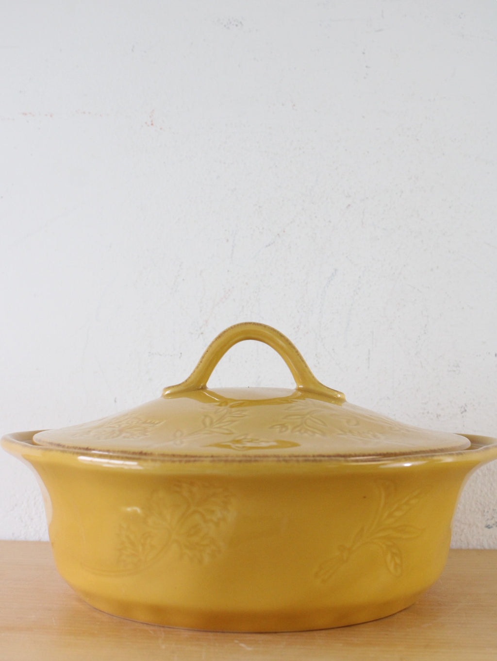 Rachael Ray Goldenrod Yellow 2 Quart Lidded Casserole Dish