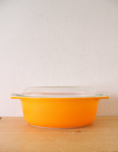 Pyrex Vintage 043 1.5 Quart Tangerine Oval Covered Baking Dish