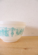 Pyrex Vintage #401 1.5 Pint Amish Butterprint Small Bowl