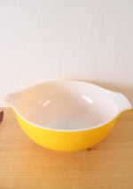 Pyrex Vintage #443 2.5 Quart Yellow Cinderella Bowl