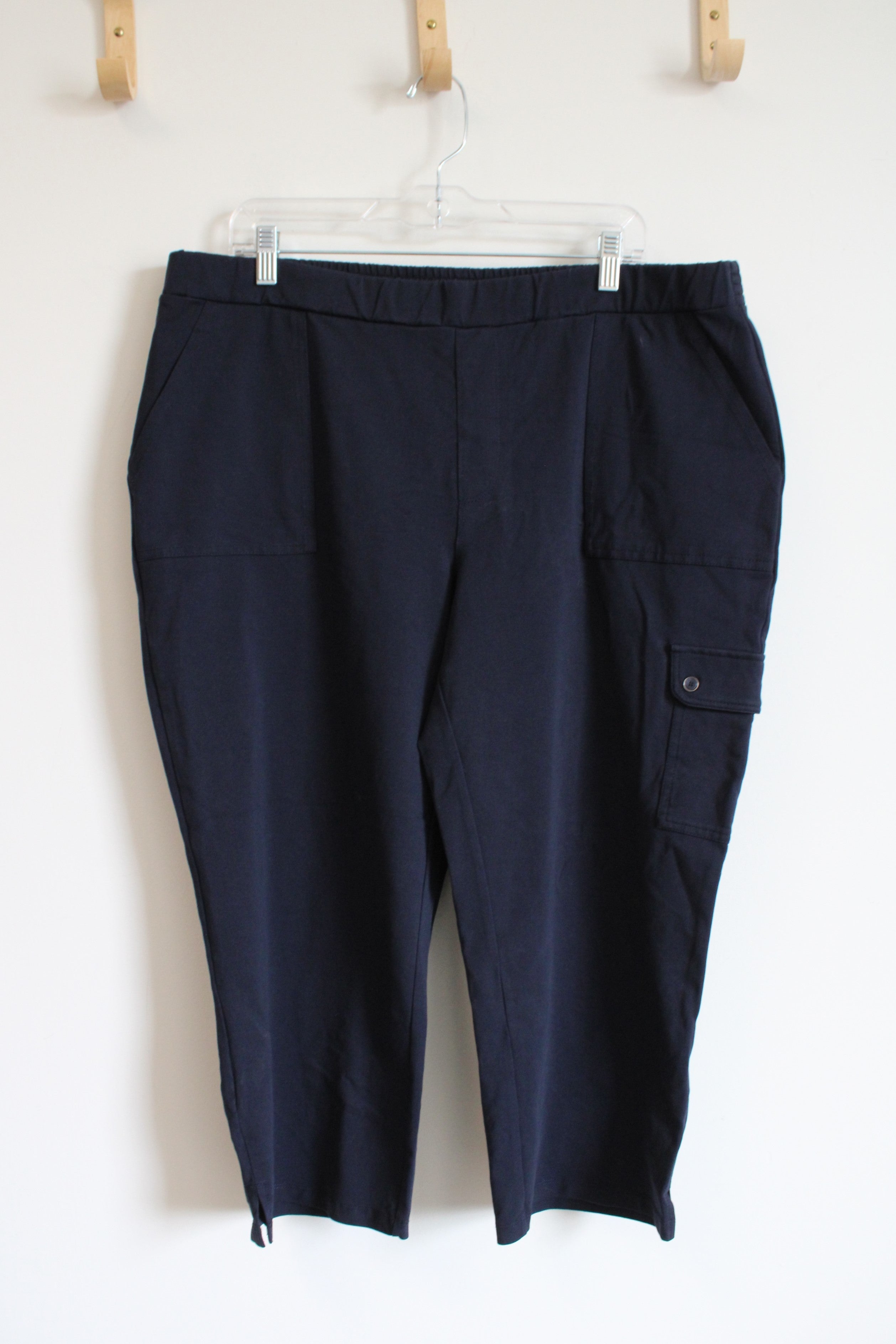 Susan Graver Weekend Navy Cargo Capri Pants | XL