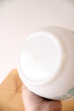 Pyrex Vintage #402 1.5 Quart Amish Butterprint Bowl