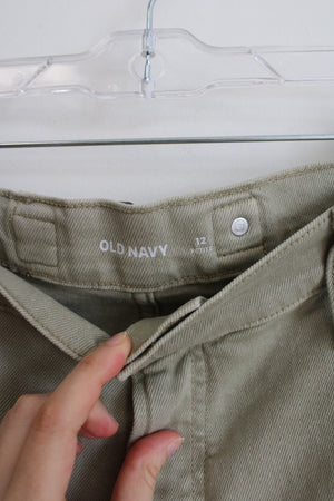 Old Navy Extra High Rise Curvy Sky-Hi Straight Light Matcha Green Denim Pant | 12 Petite