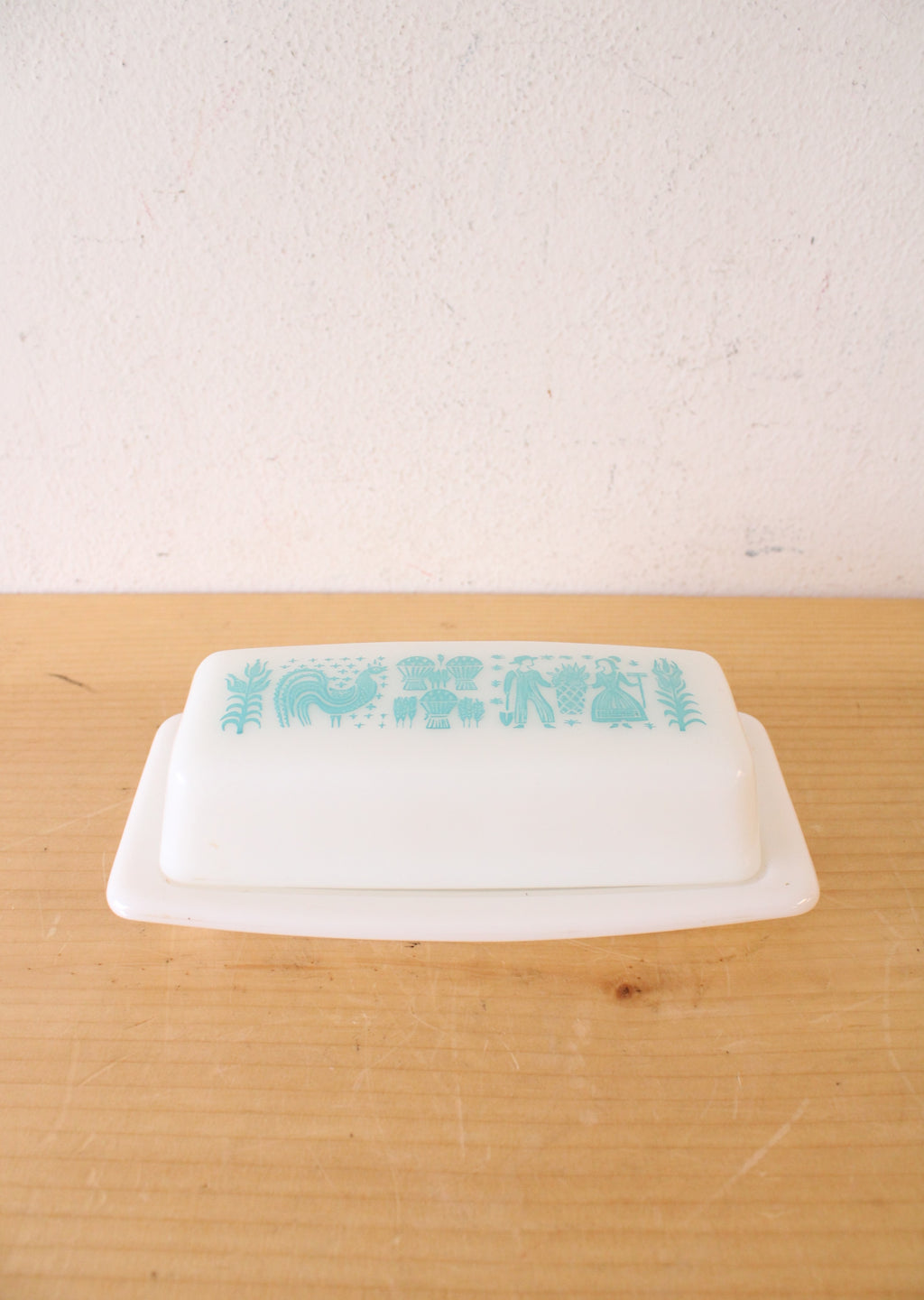 Pyrex Vintage Amish Butterprint Butter Dish