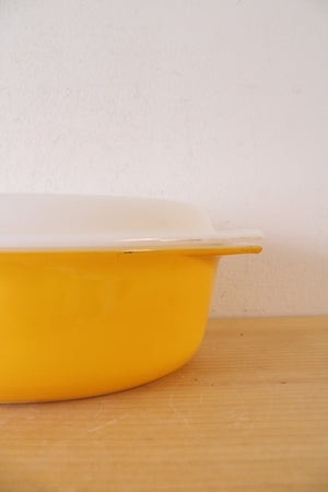 Pyrex Vintage #045 2.5 Quart Sunflower Daisy Covered Oval Baking Dish