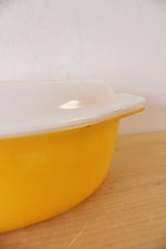 Pyrex Vintage #045 2.5 Quart Sunflower Daisy Covered Oval Baking Dish