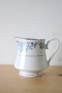 Lynns Helen Fine China Blue Floral Creamer Pourer