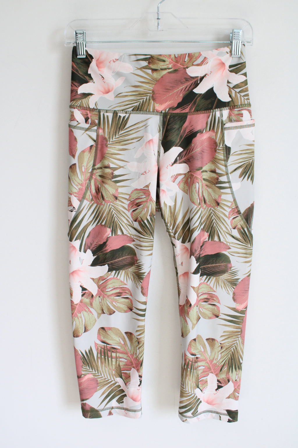 Old Navy Active PowerSoft Tropical Print Capri Leggings | M