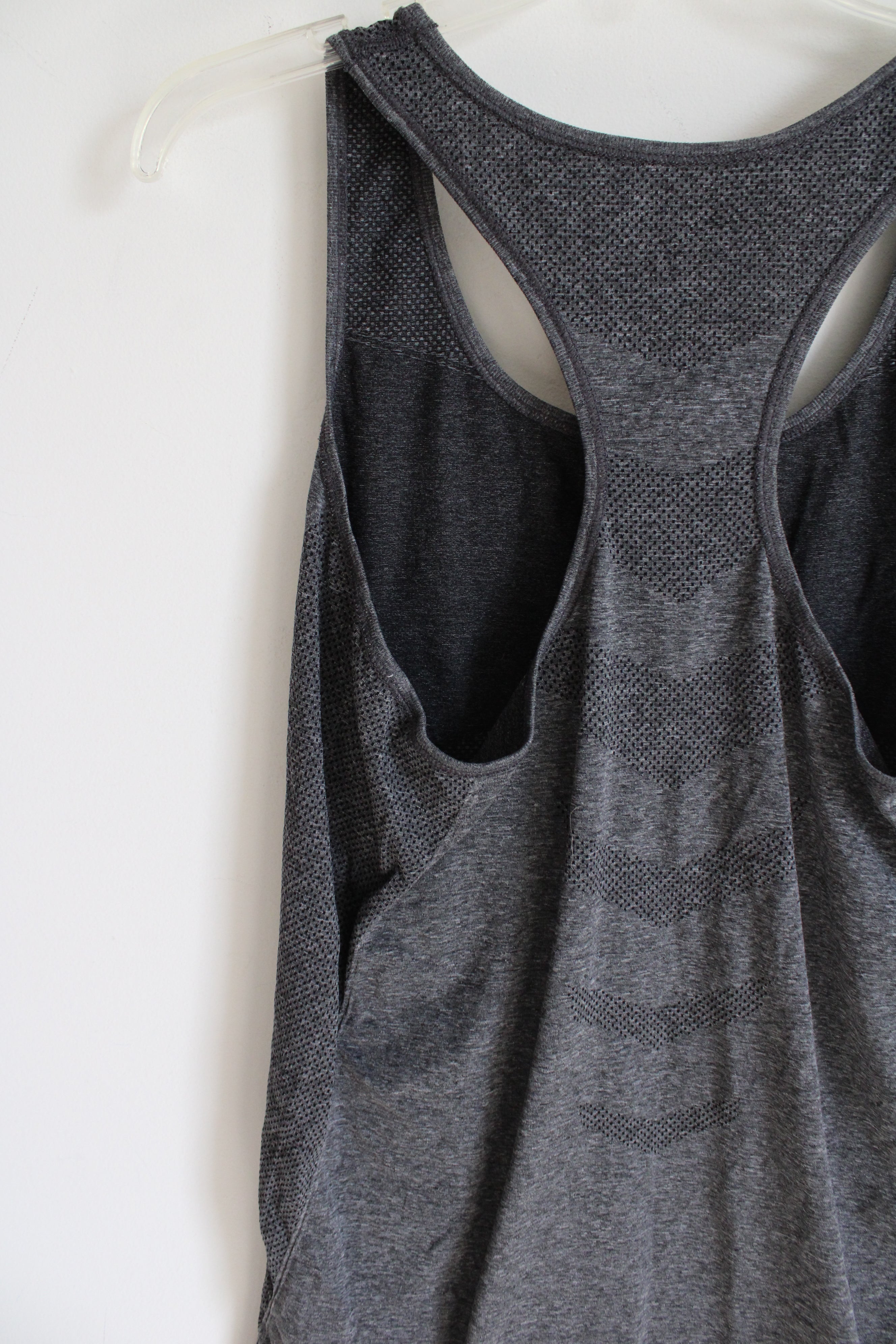 Old Navy Active Fitted Go-Dry Gray Tank | L