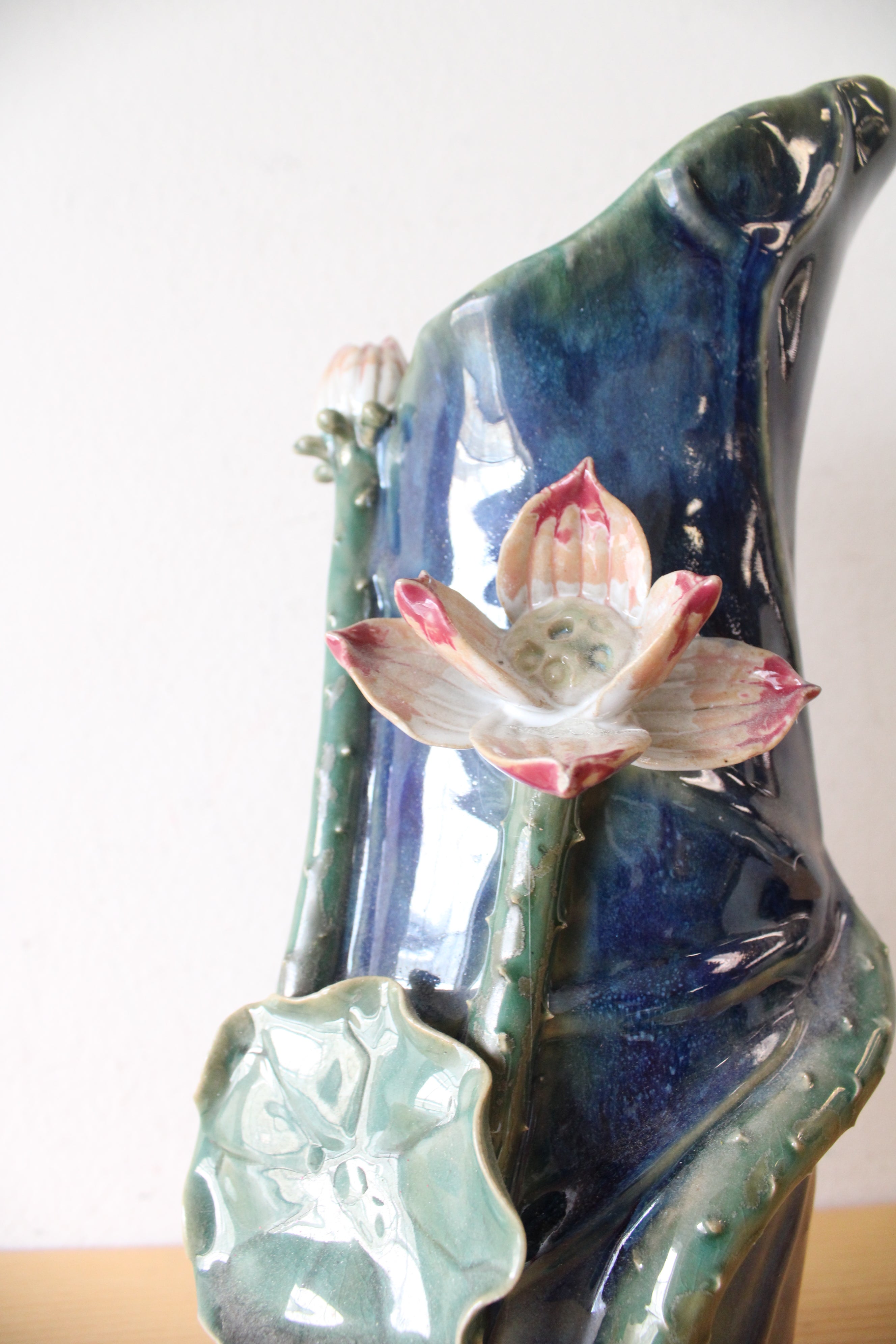 Yi Lin Arts And Treasures Blue & Green Flower Ceramic Vase