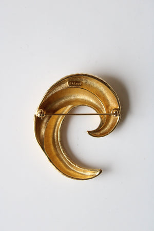 Money Gold Tone Ribbed Swirl Brooch Pin