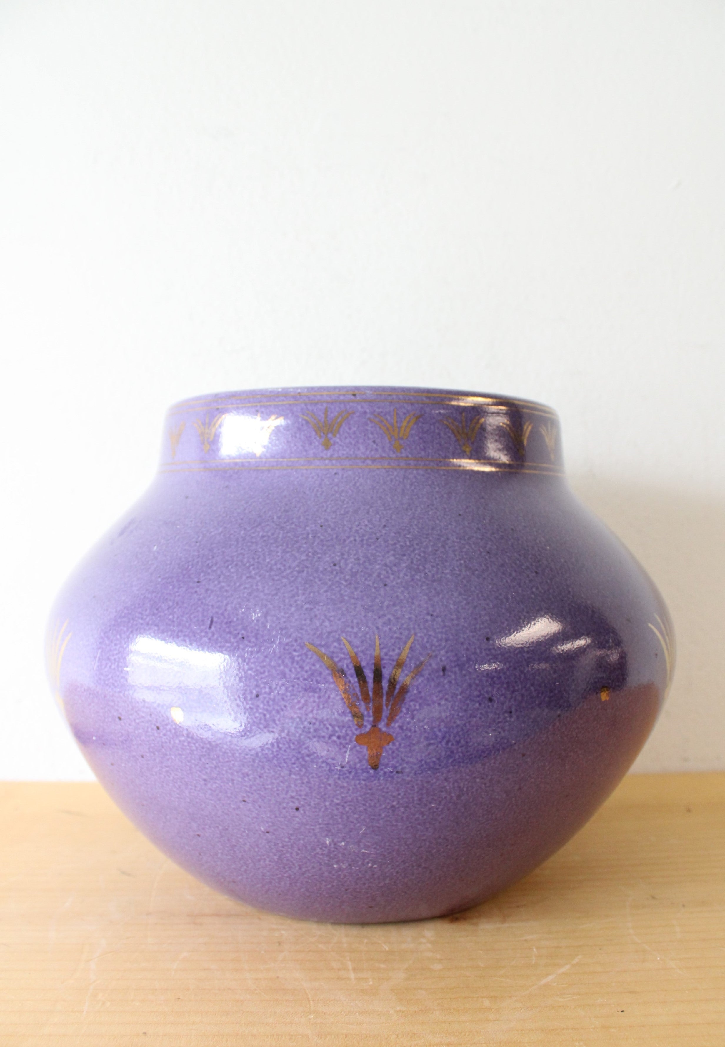 Ecco Nova Purple Medieval Monarch Porcelain Planter