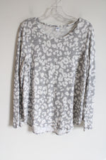 Old Navy Gray White Leopard Print Knit Long Sleeved Shirt | L