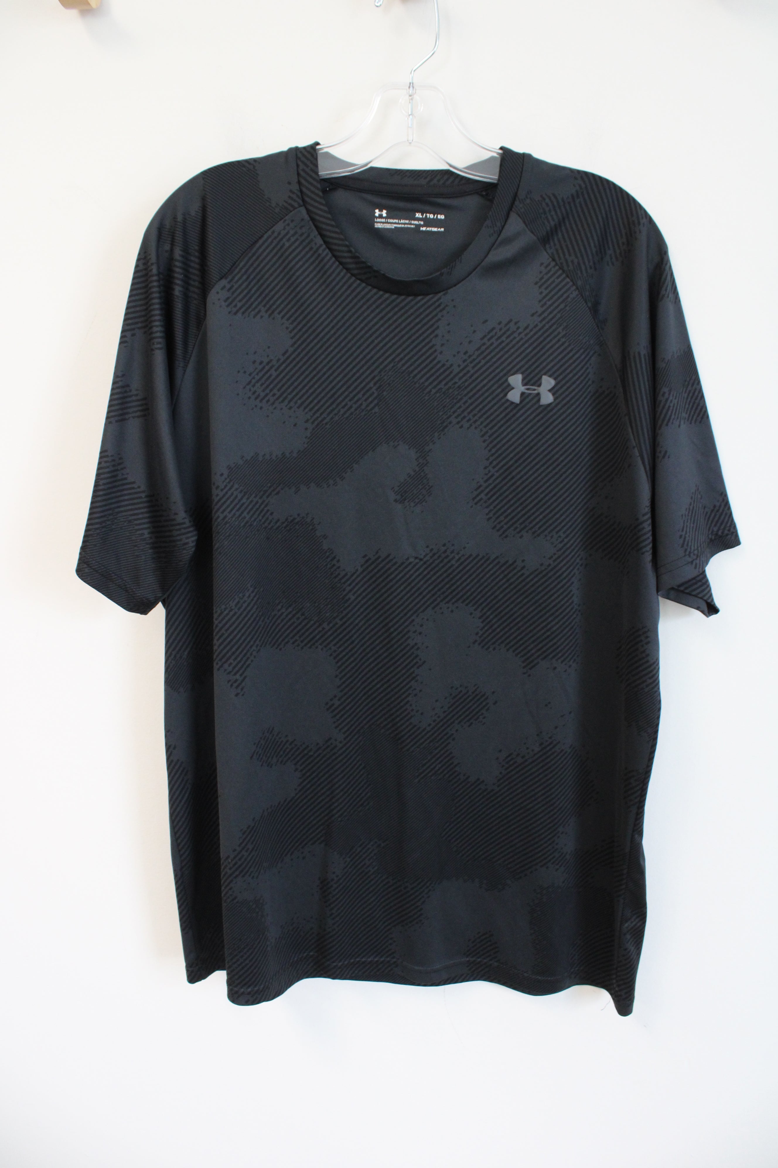 Under Armour Black Patterned Athletic Shirt | XL