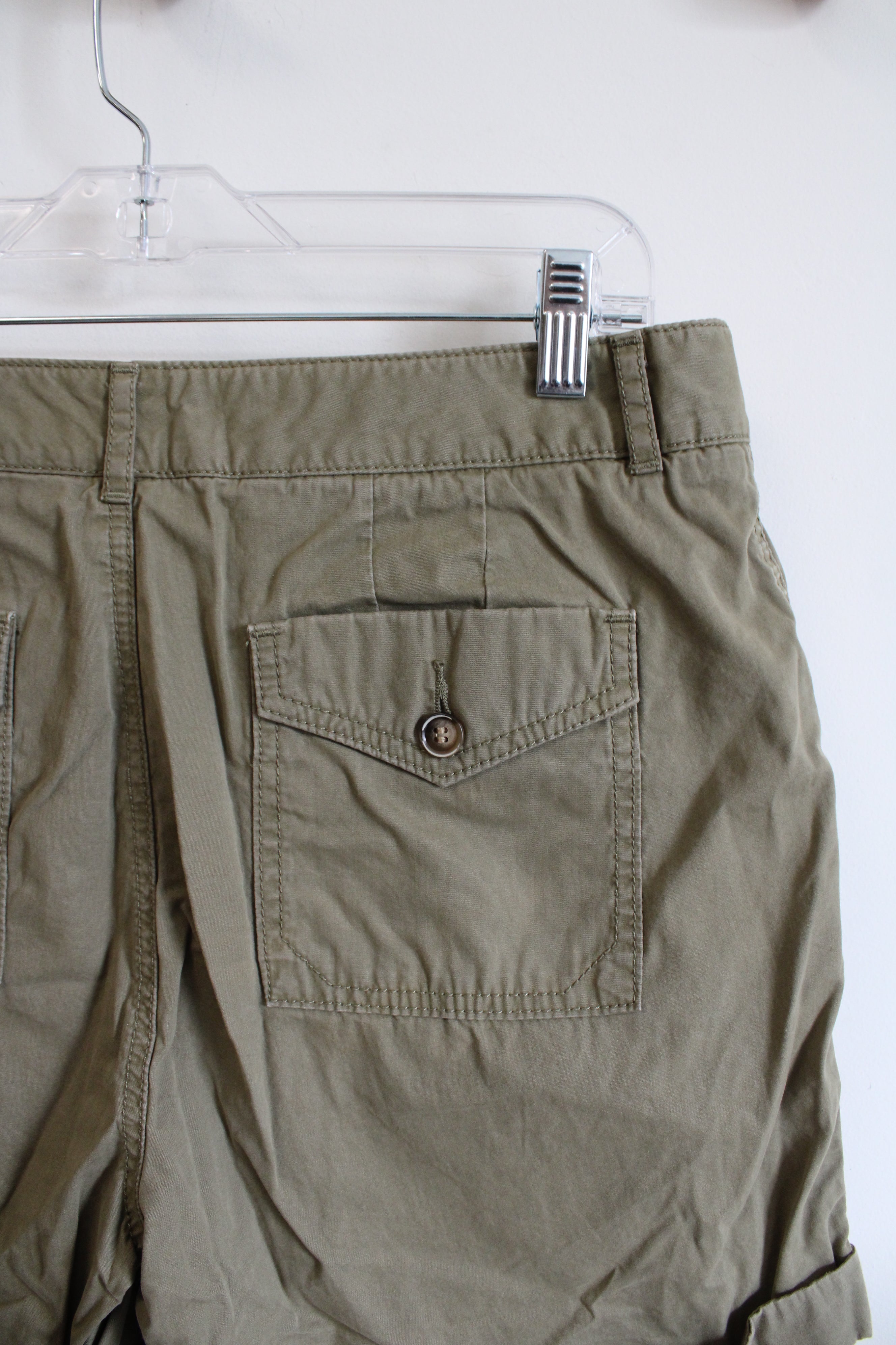 Dockers Green Cuffed Shorts | 10