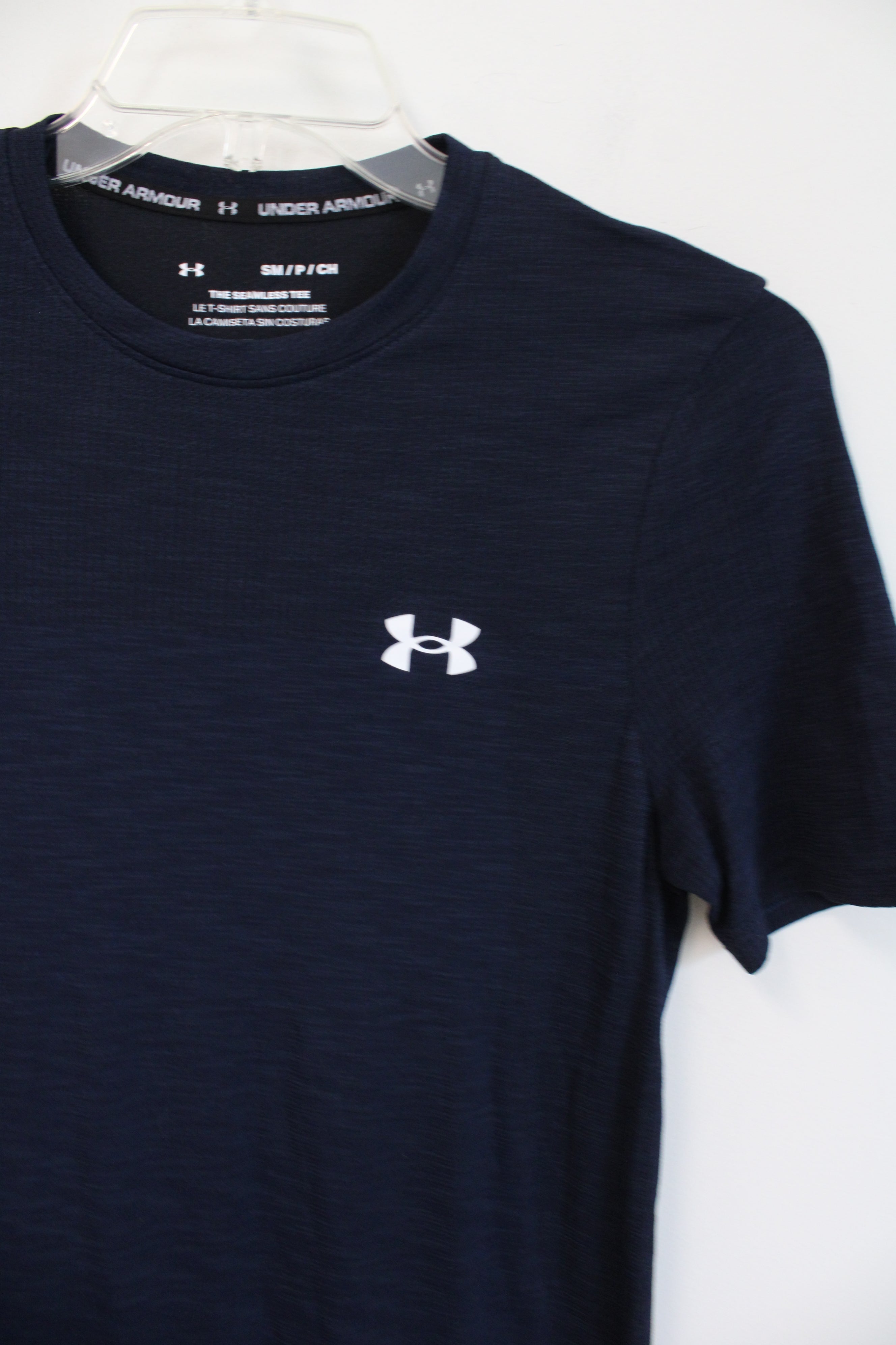 Under Armour Seamless Navy Athletic Shirt | S