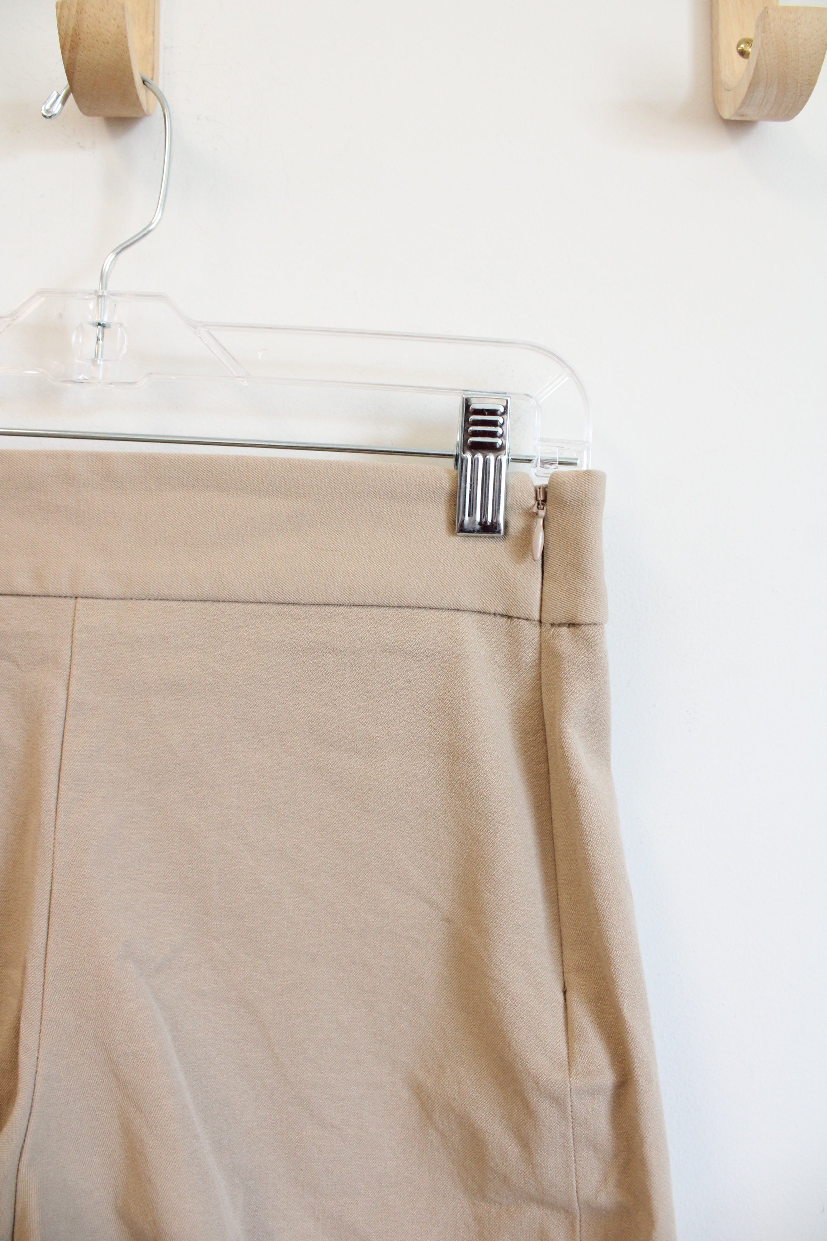 Gap Tan Side Zipped Shorts | 2