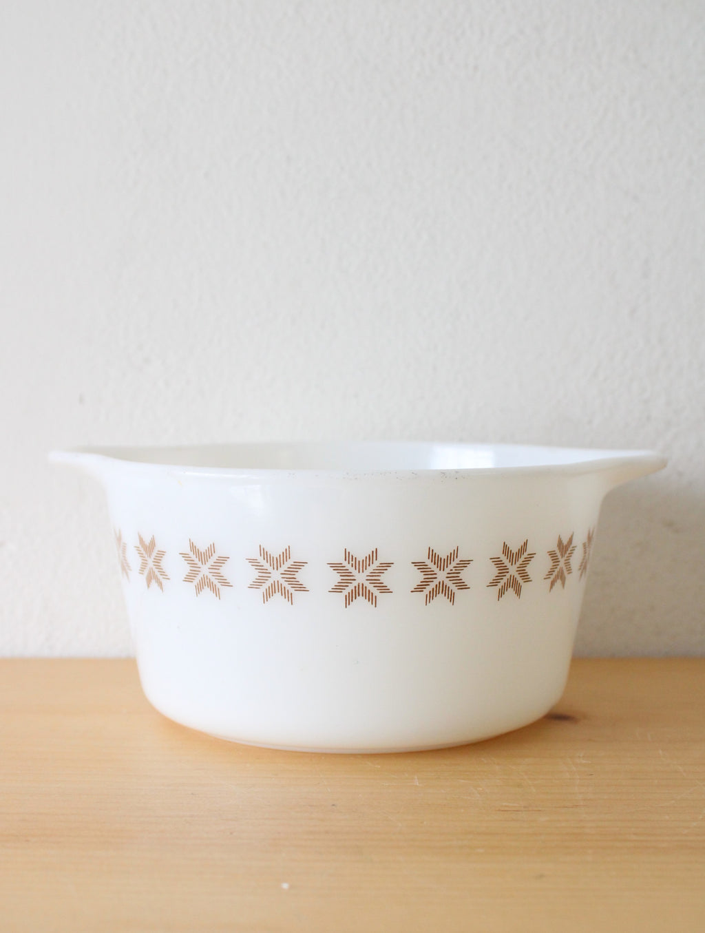 Pyrex Town And Country 8 Point Star Cinderella 1 Qt Bowl